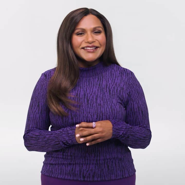 ミンディ・カリングのインスタグラム：「I'm thrilled to be your @PanCAN PurpleStride ambassador! 💜 #PanCANPurpleStride is the number-one way we raise funds to end pancreatic cancer, and I'll be participating in honor of my mom. Join me and thousands of others as we take steps together to end this disease on April 30, 2022 in cities across the country.   Find the event near you and start fundraising today at http://pcan.at/mindyps」
