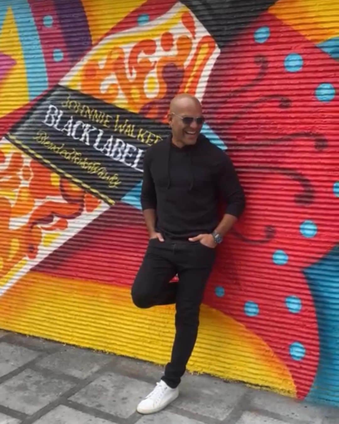 アマウリー・ノラスコのインスタグラム：「Pura Vida ! 🇨🇷 #TheWalkers #johnniewalkerblack」