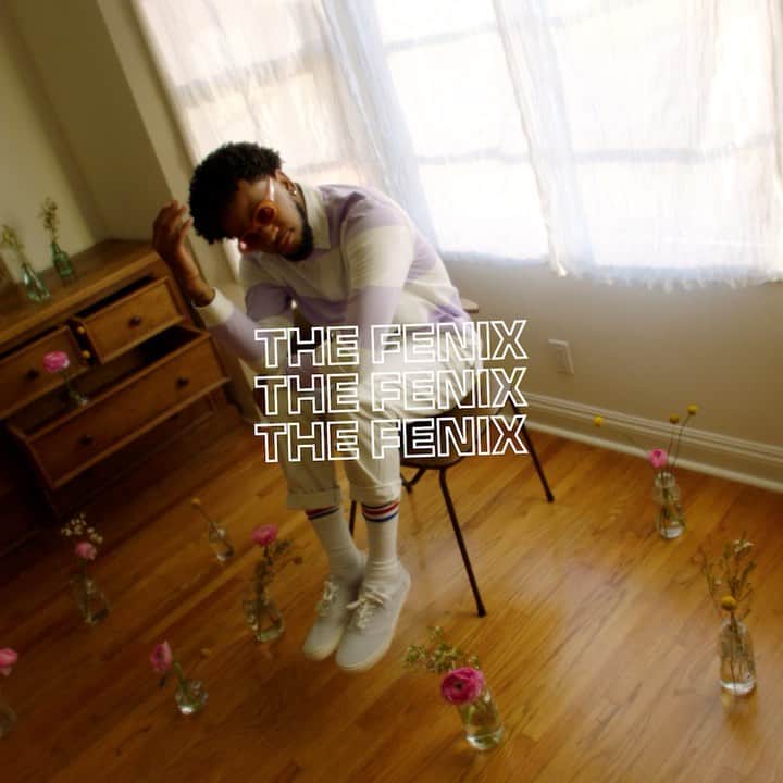 トムズシューズのインスタグラム：「The Fenix is the mood, the vibe and the moment. ⁠ ⁠ A new and evolved sneaker that supports grassroots efforts working to reduce mental health stigma.」