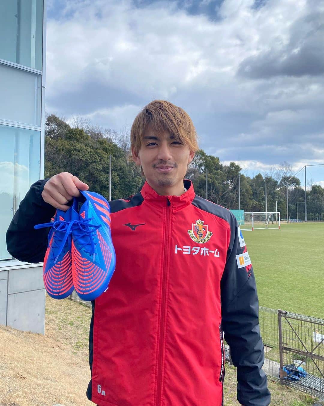 宮原和也のインスタグラム：「@adidasfootball 🤝 #想像を超えていけ #プレデター #スパイク #アディダス #createdwithadidas」