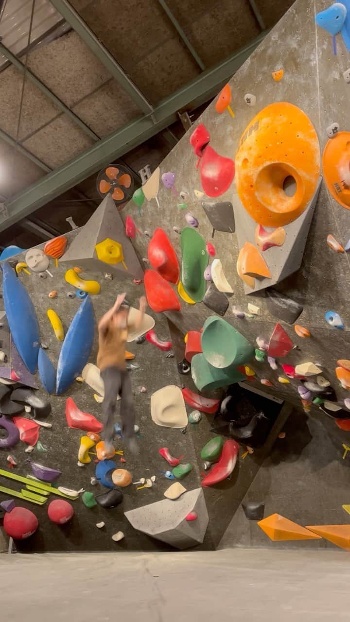 坂井絢音のグルメインスタ