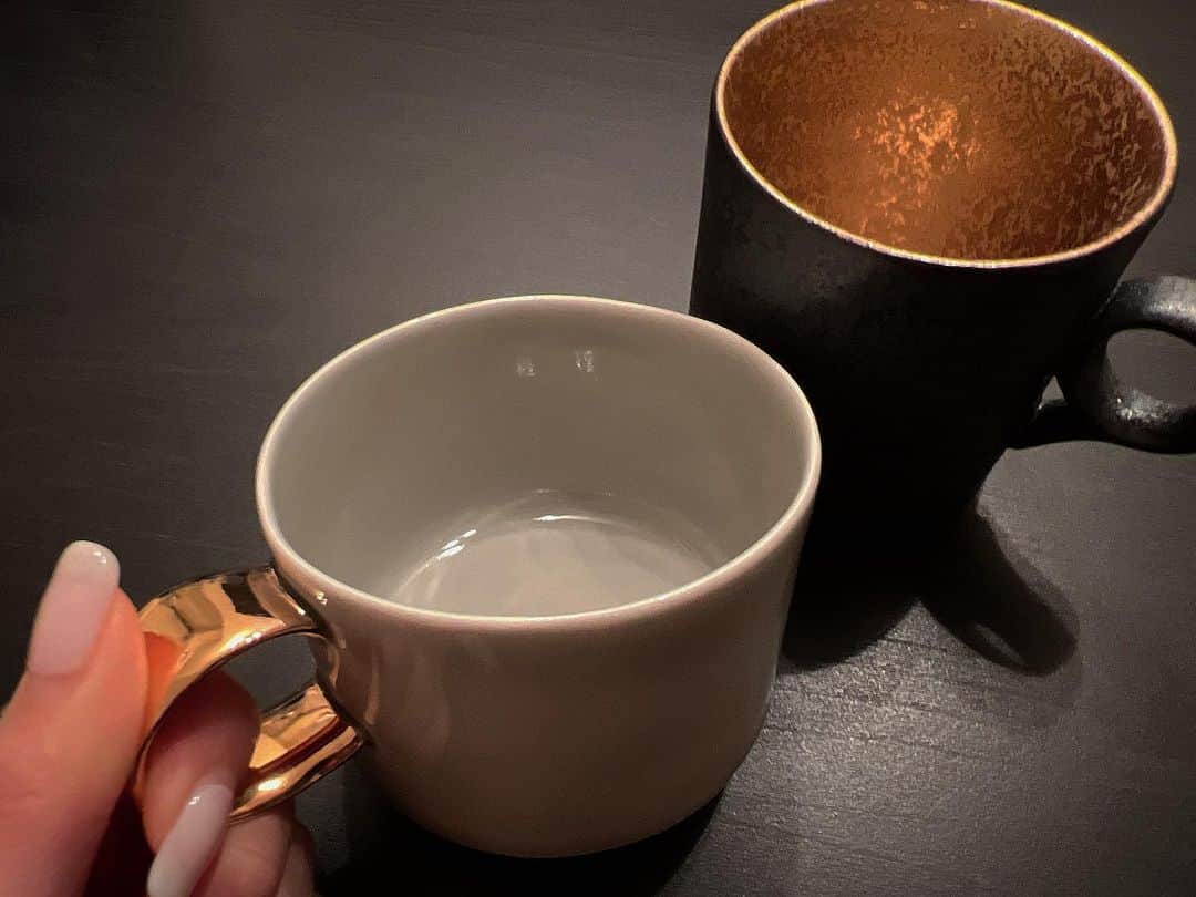 柳めぐみのインスタグラム：「. おにゅう。 . . #またマグカップ買ってしまった #何人家族？ #でもお気に入り #可愛い色いっぱいあったけど #こーゆーの選びがち #毎朝のコーヒー楽しみ☕️」