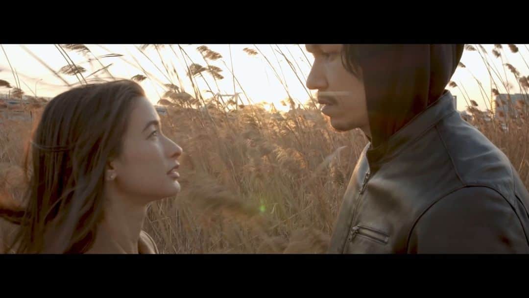 のインスタグラム：「The Shape of Things ✨ Short Scene Adapted by Kai Issey   I had so much fun in the world of imagination with @kai_issey   I am so grateful to Kai for writing and directing this short scene for us to create. As it was my first time acting in a short scene like this, I can't express the amount of inspiration I received being able to work with him.  Thank you to our amazing crew who also worked hard with us all day. Your effort made it all worth while. Director of Photography - Hironori Kanakuri  I hope you enjoy it.  Let me know your thoughts!  XOXO, Mel」