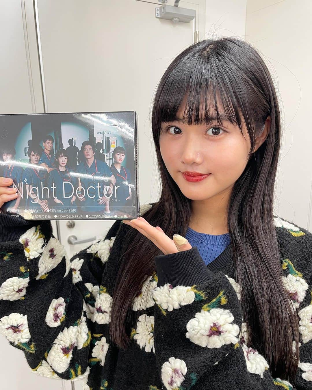 原菜乃華さんのインスタグラム写真 - (原菜乃華Instagram)「ナイトドクターBlu-ray&DVDBOX、本日発売です。是非！ これからお家でゆっくり観ます📺  #ナイトドクター #原菜乃華」2月16日 19時56分 - nanoka_hara_official