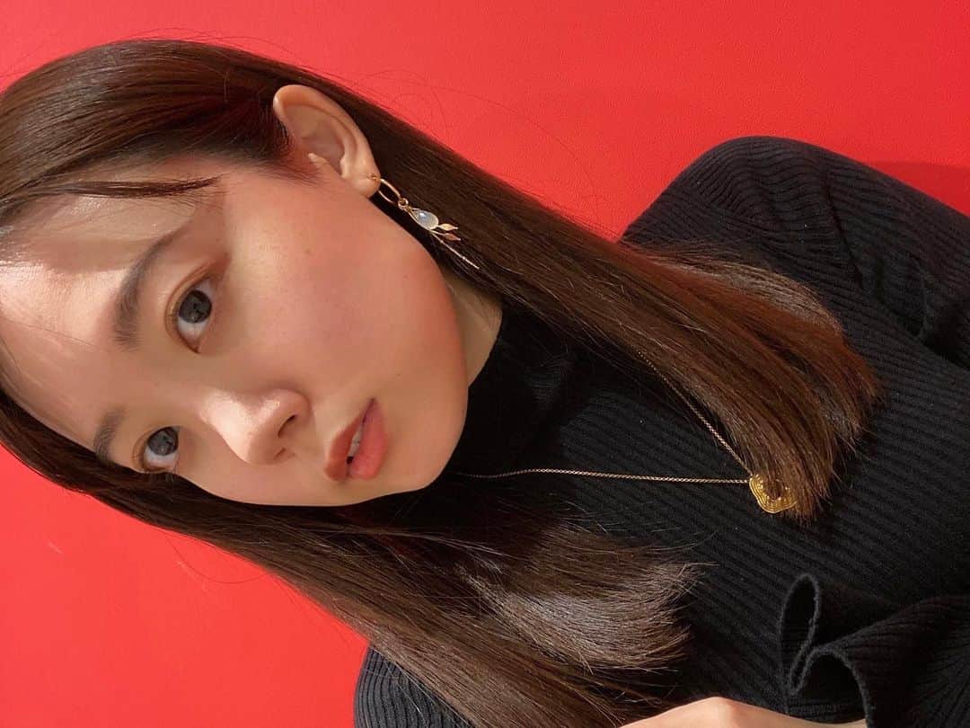 のインスタグラム：「❗️🗿🌹」