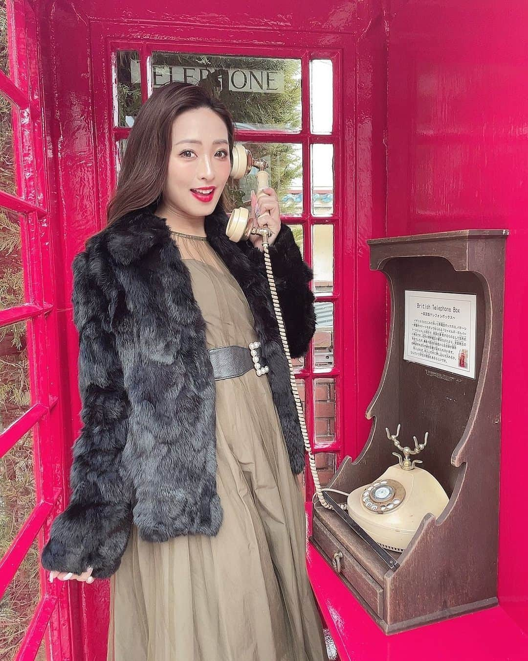 Fujikoのインスタグラム：「ƬӨDΛY♡  サンテレビの撮影でした🌈 恋が実る神社と、 デートスポットの撮影❤️  本当に素敵な場所でワクワクしたよ✨  放送は、 2月27日日曜日 朝10:15〜 サンテレビ📺Heart&Dream  今日のfashion😳 @emiriawiz_official   お気に入り❤️  #fujiko#fashion#singer#make#ファッション#コスメ#follow#likeforlike#followme#makeup#dress#hairstyle#kawaii#l4l#ふじこ#フジコ#me #beautiful#love#code #エミリアウィズ」