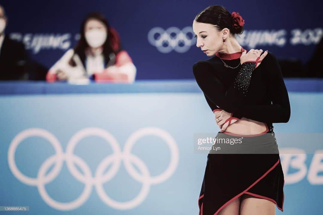 ニコル・ショットのインスタグラム：「To put all the passion out on an Olympic stage feels just amazing ❣️   Free Program today 💪🏼🇩🇪  #teamdeutschland #beijing2022 #deutscheeislaufunion #olympics   📷: Annice Lyn」