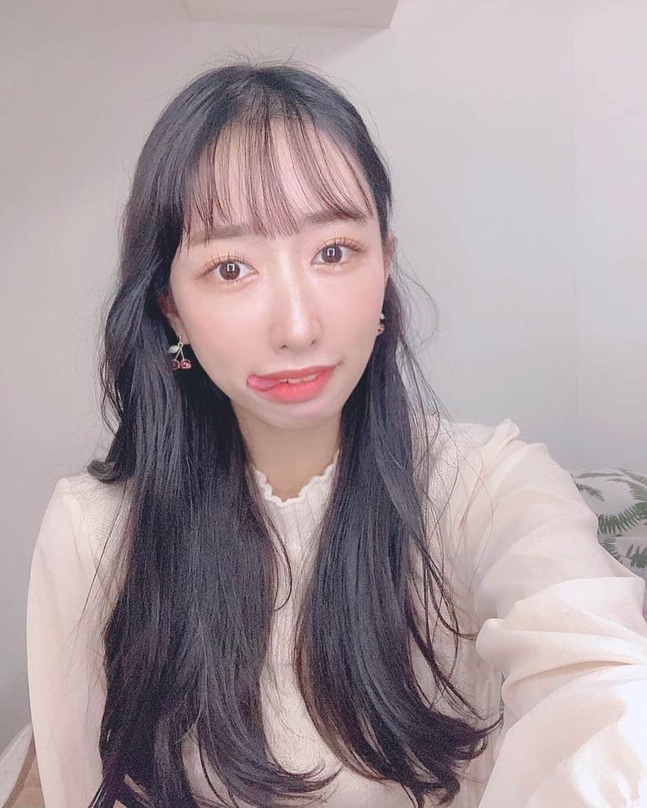 のインスタグラム：「🤪」
