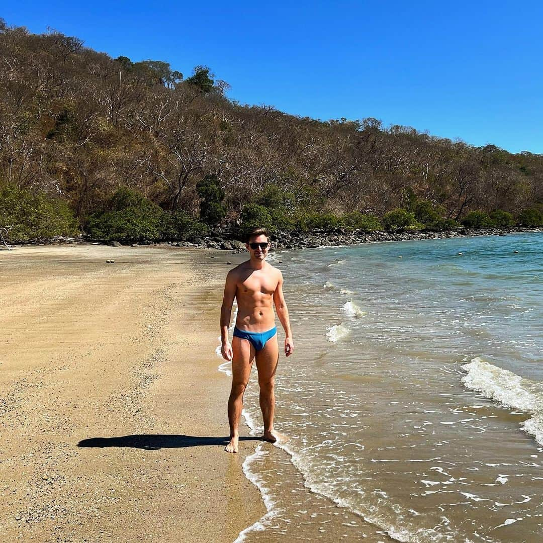 ダグラス・ラザノさんのインスタグラム写真 - (ダグラス・ラザノInstagram)「PURA VIDA 🤙🏼  #costarica #vacation」2月17日 7時10分 - douglasrazzano