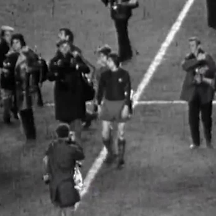 ヨハン・クライフのインスタグラム：「🔙 #OTD in 1974, Johan played his first Clásico! ⠀ @fcbarcelona beat (0-5) Real Madrid at Santiago Bernabéu Stadium and ended up winning La Liga for the first time since 1960. Coincidentally 1⃣4⃣ years later. ⏰ ⠀ #CruyffLegacy #tbt」