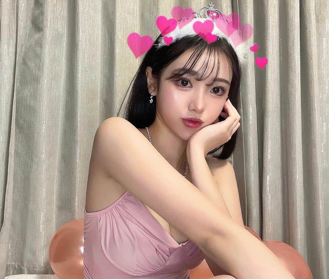 MIYUのインスタグラム：「𝐌𝐲 𝐛𝐢𝐫𝐭𝐡𝐝𝐚𝐲👸🏼🎂 𝟎𝟐𝟏𝟕」