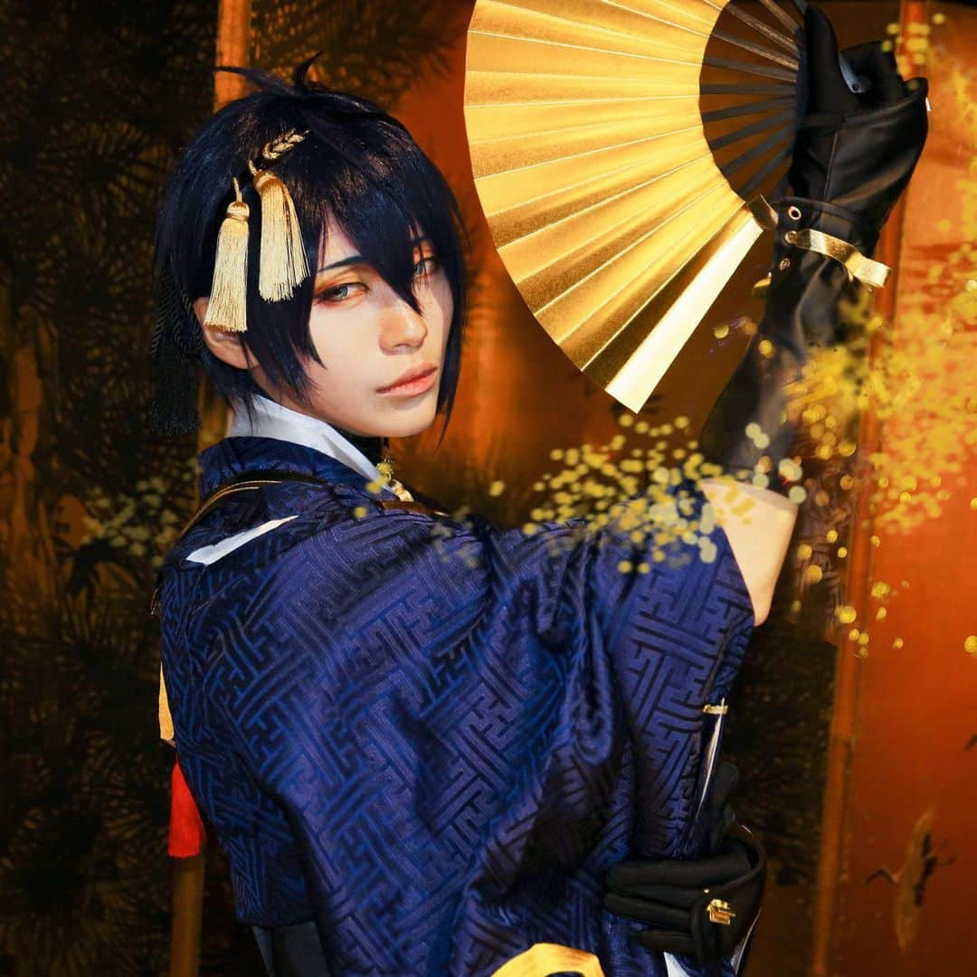 LOSTさんのインスタグラム写真 - (LOSTInstagram)「Toukenranbu  Munechika Mikazuki: -LOST- Photo thx : Akesato明里  Touken Ranbu Musou is now on Switch! OMG going to buy it! 🥳🥳🥳  And I have so many plans about TOUKENRANBU so hope realize this year💪😊   #toukenranbu  #toukenranbucosplay  #mikazukimunechika  #cosplay  #刀剣乱舞  #三日月宗近  #コスプレ」2月17日 22時45分 - lostzeno