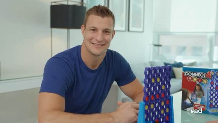 Hasbroのインスタグラム：「#repost @gronk Gronk Spin! #ad Unveiling Hasbro's new Connect 4 Spin game - a game of weights and balances that's perfect for game night. Get 4 in a row (just like my 4 rings) after your spin to win. Parents, available for purchase this fall! @hasbro @hasbrogamingofficial」