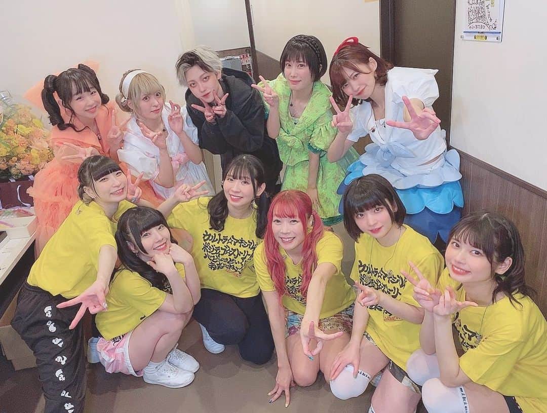空野青空のインスタグラム：「あれから1年経つのか〜！ まだ1年か〜！ 10年くらいの濃さだったなぁ〜！  という思いです(ˆ꜆ .  ̫ . ) ꜆ ⌒ ♡ でんぱ組.inc新体制1周年㊗️🎊（2/16が記念日♡）  ぜんぶぜんぶでんぱ組.incの歴史であり、あおにゃの歴史。生きた証、着実に残しておるぞ！自分！  #でんぱ組.inc #dempagumi  #あおにゃん #空野青空 #豊洲PIT #新メンバー  #1周年 #1周年記念」