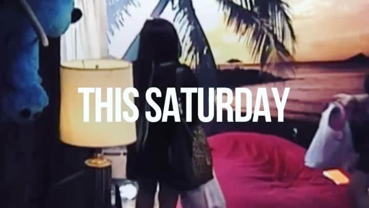 ニコール・ ポリッツィのインスタグラム：「OUR LIVE SHOW THIS SATURDAY @theparamountny with our meatball guest @deenanicole is HAPPENING🔥🔥 Grab your tickets in my story meatballs & see you soon!!」