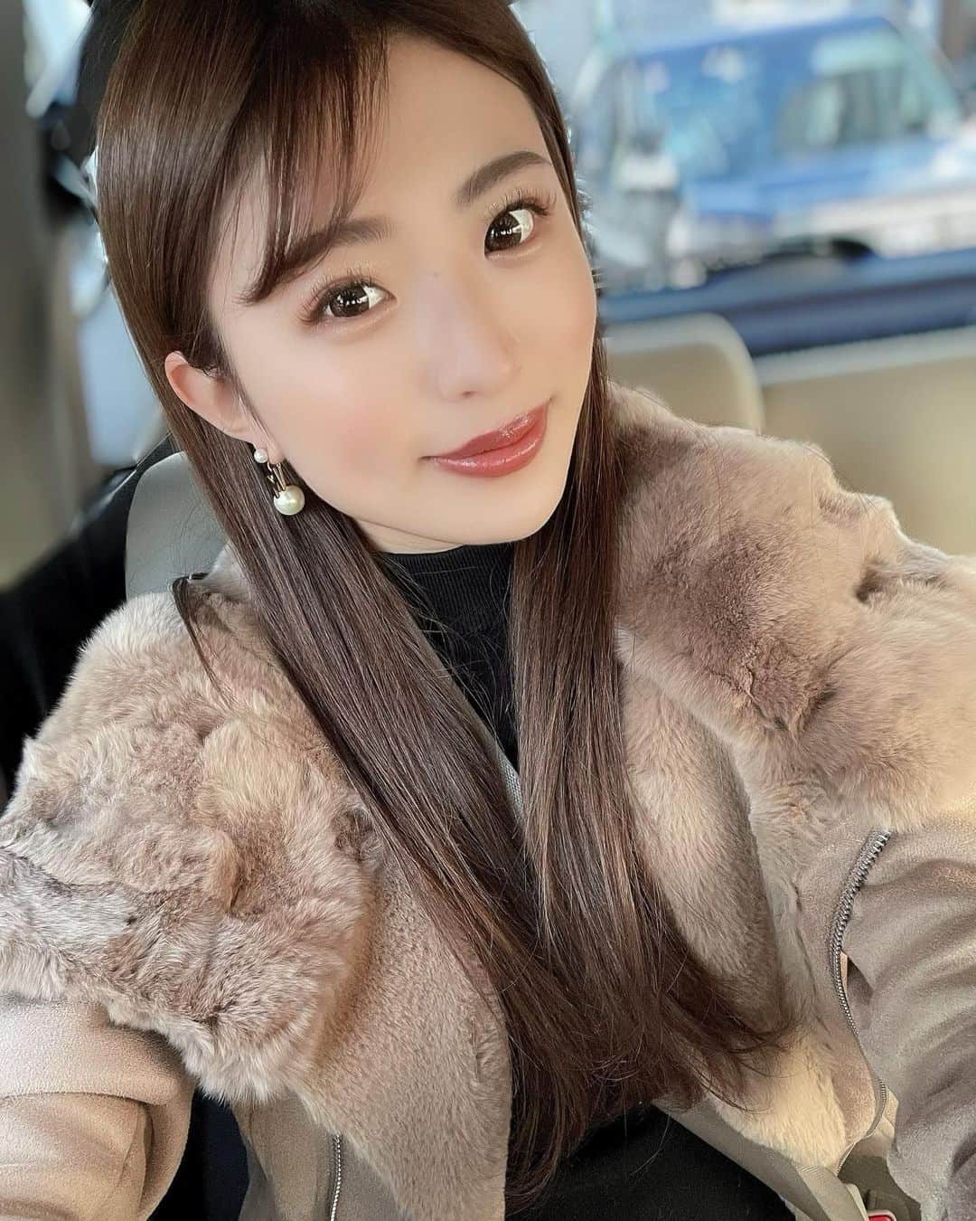 MIYABIのインスタグラム：「こんにちは🌞  チェキの予約販売は20日の23時59分までです🧡  購入時に名前を入れるの忘れないようにお気をつけて💋  そして、今夜はYouTube出てるよぉ✨ 推し事よろしくね🥺❤️‍🔥」