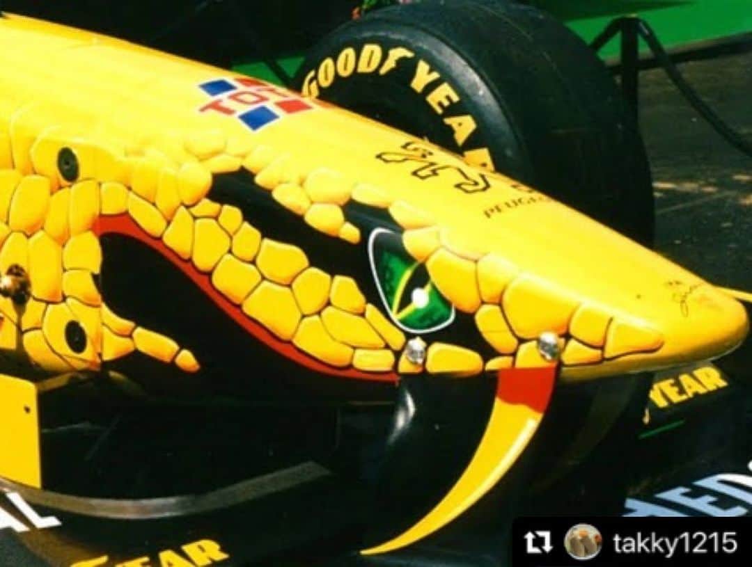 ミニ四駆さんのインスタグラム写真 - (ミニ四駆Instagram)「#Repost @takky1215 with @make_repost ・・・ マシン名 「カッパーファングJ197」  1997年の、ノーズに蛇🐍が描かれたF1マシン 「ジョーダン197プジョーをインスパイア！ チームカラーのイエローで パーツ類も色合わせしました。 #mini4wd  #ミニ四駆 #F1」2月18日 15時36分 - tamiya_mini4wd