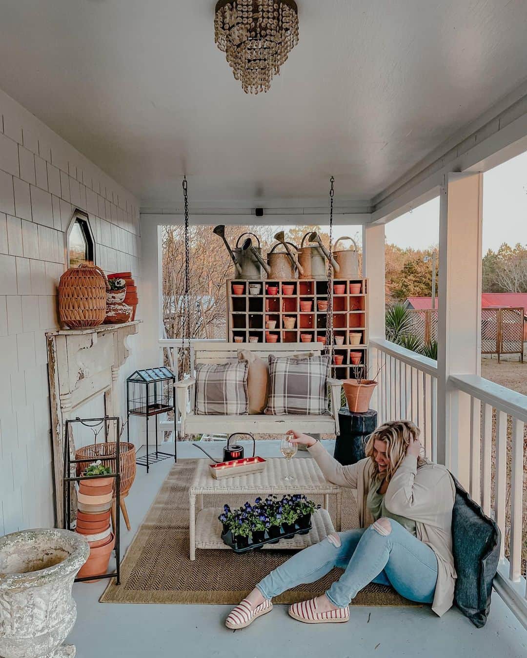 Wal-Mart Stores, Incのインスタグラム：「This outdoor oasis is passing the vibe check. We’re loving the way @karleegailbowman used our decor to style her own outdoor oasis in preparation for spring. 👏🏻」