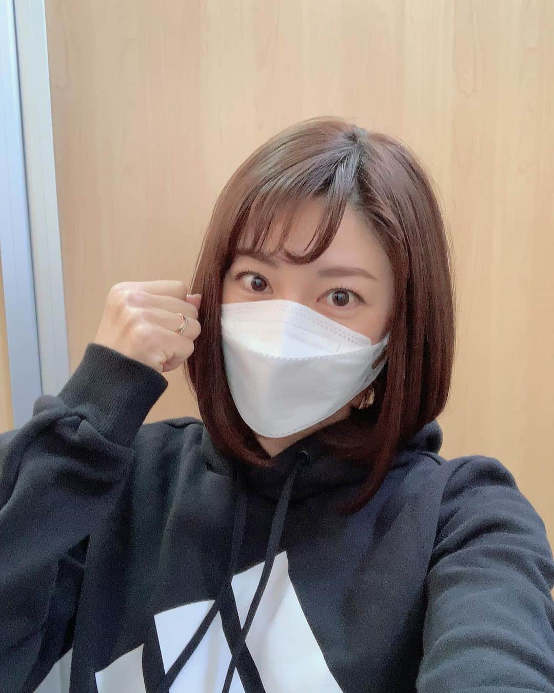 のインスタグラム：「今日も頑張りまーす‼️ #浪漫舞台 #走れメロス #太宰治 #稽古 #�原史奈 #ゴルフ #ゴルフレッスン #ゴルフ女子 #ゴルフ大好き #golf #ゴルフウエア #ゴルフコーデ #ゴルフグッズ #ゴルフ動画 #ping #ピン #ping女子 #gle2 #g410 #even #archivio #アルチビオ #cuartounited #instagolf」