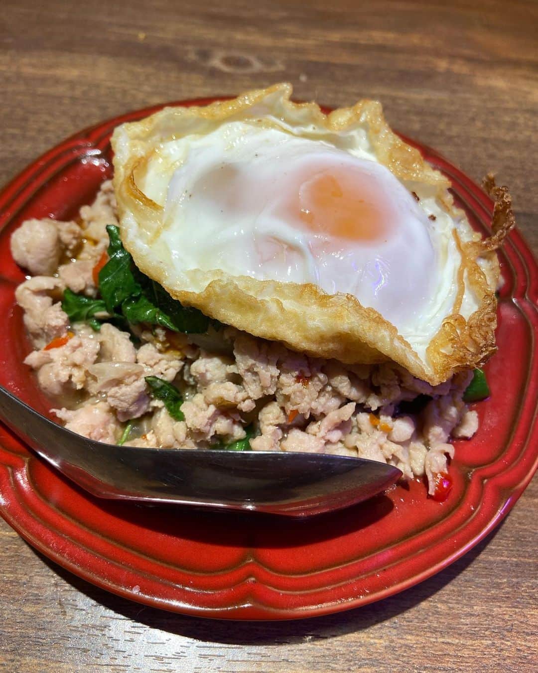 来栖あこさんのインスタグラム写真 - (来栖あこInstagram)「🇹🇭 久しぶりにタイ料理食べ行った〜🤤💕  コースだとちょこちょこいろんなの食べられて満足すぎた〜♥️♥️♥️  しかも、タイ料理なのにもんじゃあるの最高っ🥳💕  とても美味しいのでオススメです❣️ #タイ料理 #タイ屋台ラオラオ #恵比寿 @tai.raorao1」2月18日 21時07分 - akopai.081