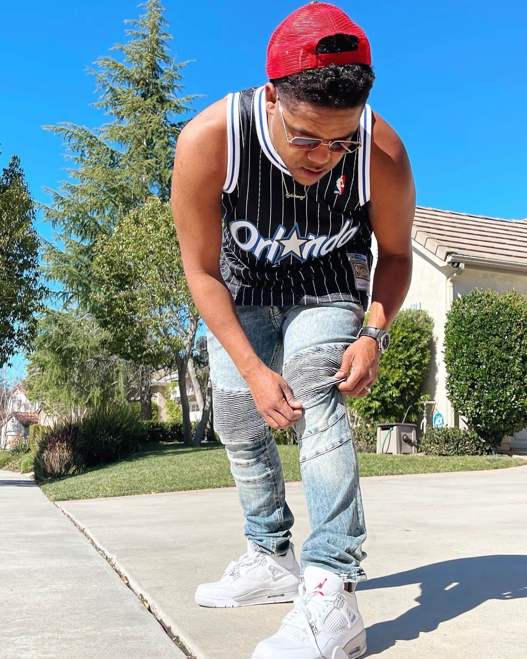カイル・マッセイのインスタグラム：「If You Want Light To Come Into Your Life, You Need To Stand Where It Is Shining. 👟- @lacestationkicks I’m following everyone that follows them and likes 3 pics! 🚨🚨 SHOP NOW B.4 THEY SELLOUT ✅✅✅✅ shout @matt_carrillo for making the play 📸- @jhairguerrero」