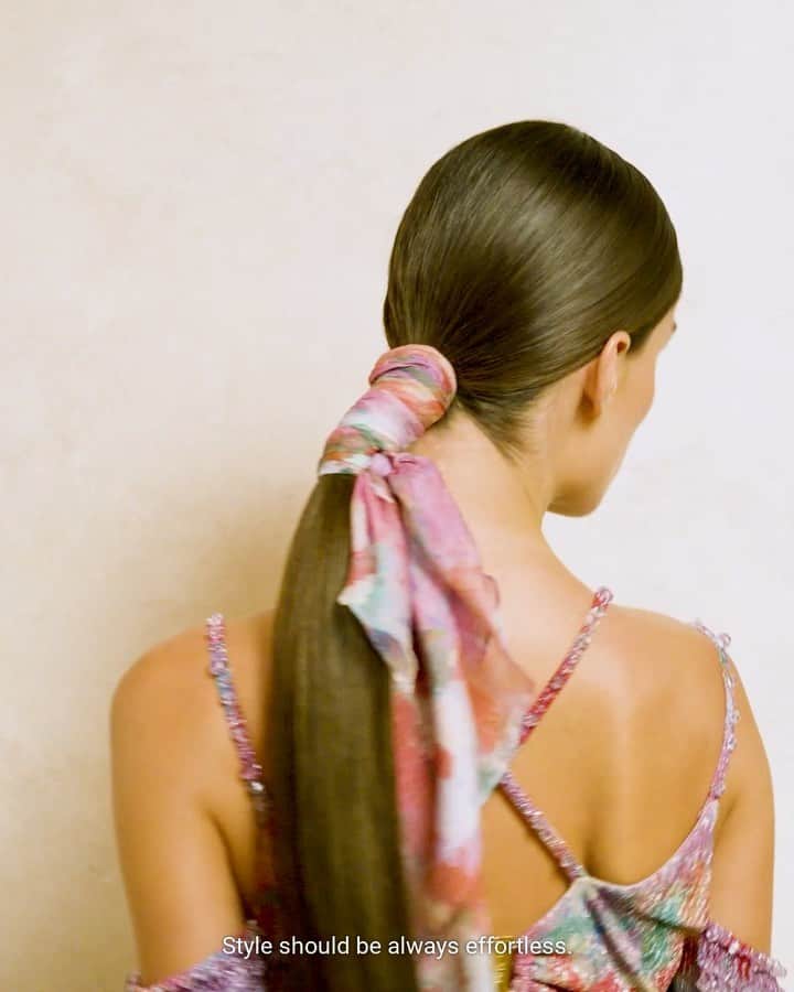 Fashion Weekのインスタグラム：「@TRESemme and @PatBo have teamed up this season to create a limited-edition hair accessories collection with designer @PatriciaBonaldi sharing what her inspirations were for the entire collection.   Make effortless style yours and take home a piece of the runway at tresemme.com/patbo 🎀 #tresnyfw #patboxtres」
