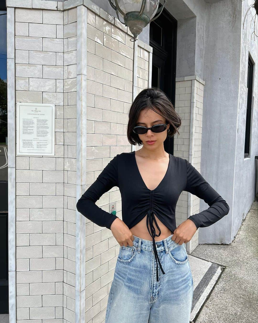 大屋夏南のインスタグラム：「Bodysuits are cute but why they gotta be so uncomfortable ? lol みんなボディスーツって好き？ウエスト周り綺麗にインできるし、最近可愛いのたくさん出てるから買ってみたけど、正直やっぱ落ち着かない😂」