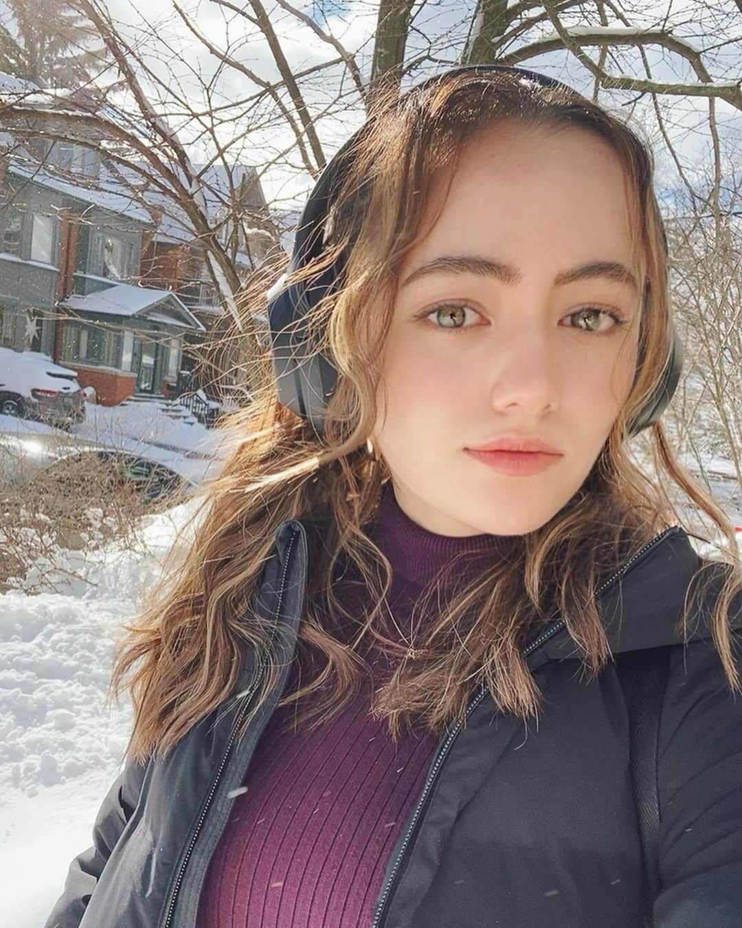 アヤカ・ウィルソンのインスタグラム：「____ Just another winter day in Toronto❄️ Tell me about your little happiness 🍯  みんなの最近のプチハッピーは？？  #sonyのヘッドホンはもはや私のイヤカフ #今日も誰かをちょっとでも笑顔にするのが私の日課」
