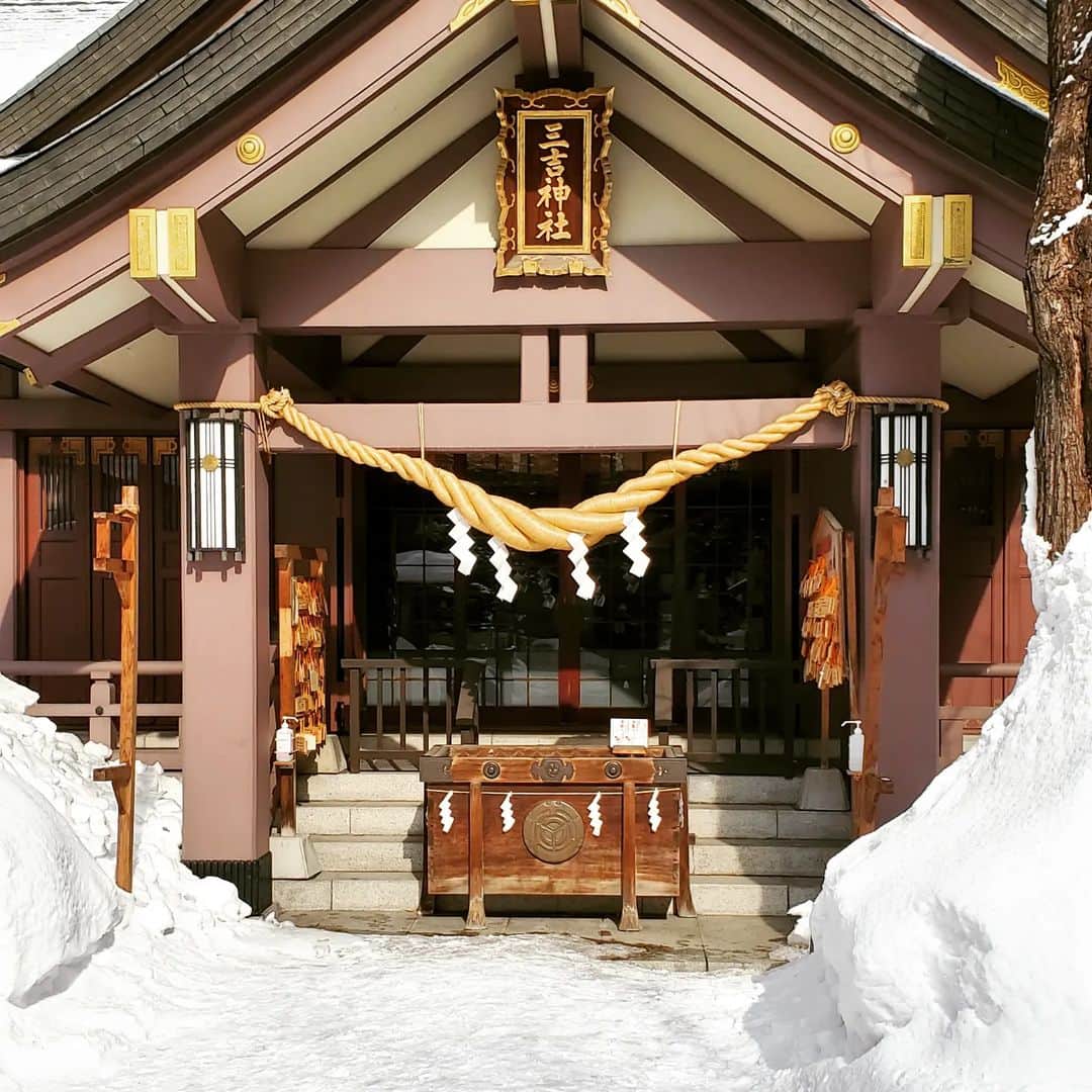 後藤洋央紀さんのインスタグラム写真 - (後藤洋央紀Instagram)「ホテルの近くに神社があったので参拝してきました。」2月19日 10時58分 - goto_hirooki
