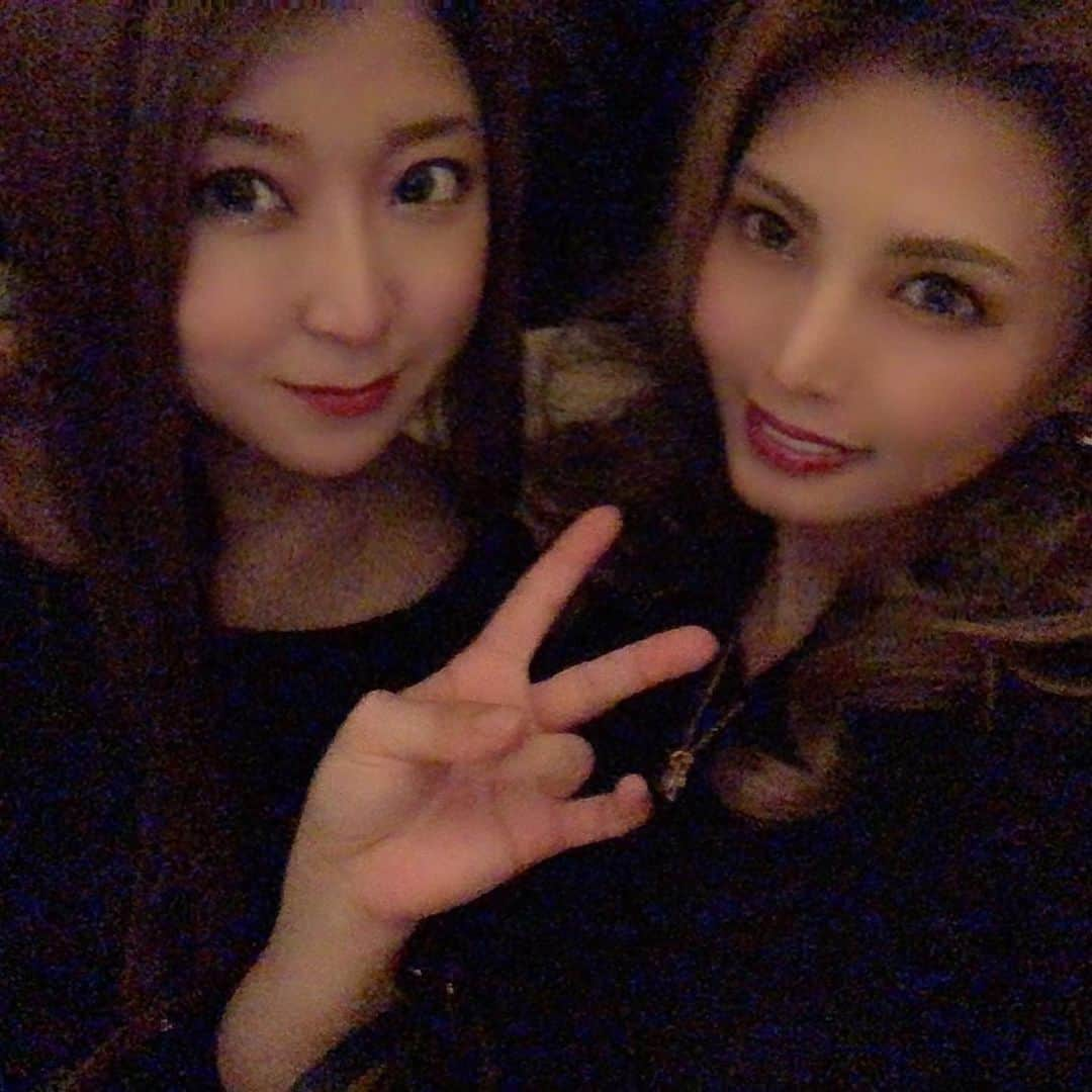 堀えりかさんのインスタグラム写真 - (堀えりかInstagram)「久々なち👻 会ってはいるけど久しぶりにご飯行ったかも(笑)  いっぱい食べたね🐮🍝🍜   #焼肉 #イタリアン #ちゃんぽん麺 #夜ご飯 #はしご酒」2月19日 13時55分 - xerikax143