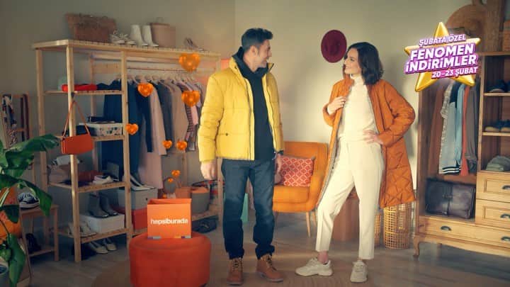 Sedef Avciのインスタグラム：「Kaçırılmayacak fırsatlar sizleri bekliyor.🧡 @hepsiburada  #isbirligi」