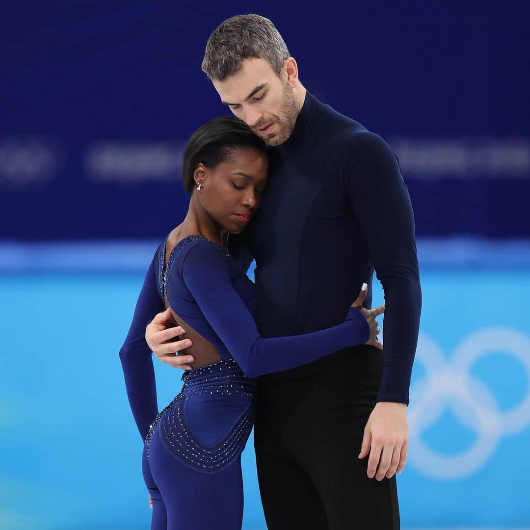 エリック・ラドフォードさんのインスタグラム写真 - (エリック・ラドフォードInstagram)「Thank you. 🙏  #olympics #beijing2022 #figureskating #figureskater #memories #unforgettable #thankyou」2月19日 23時04分 - ericradford85