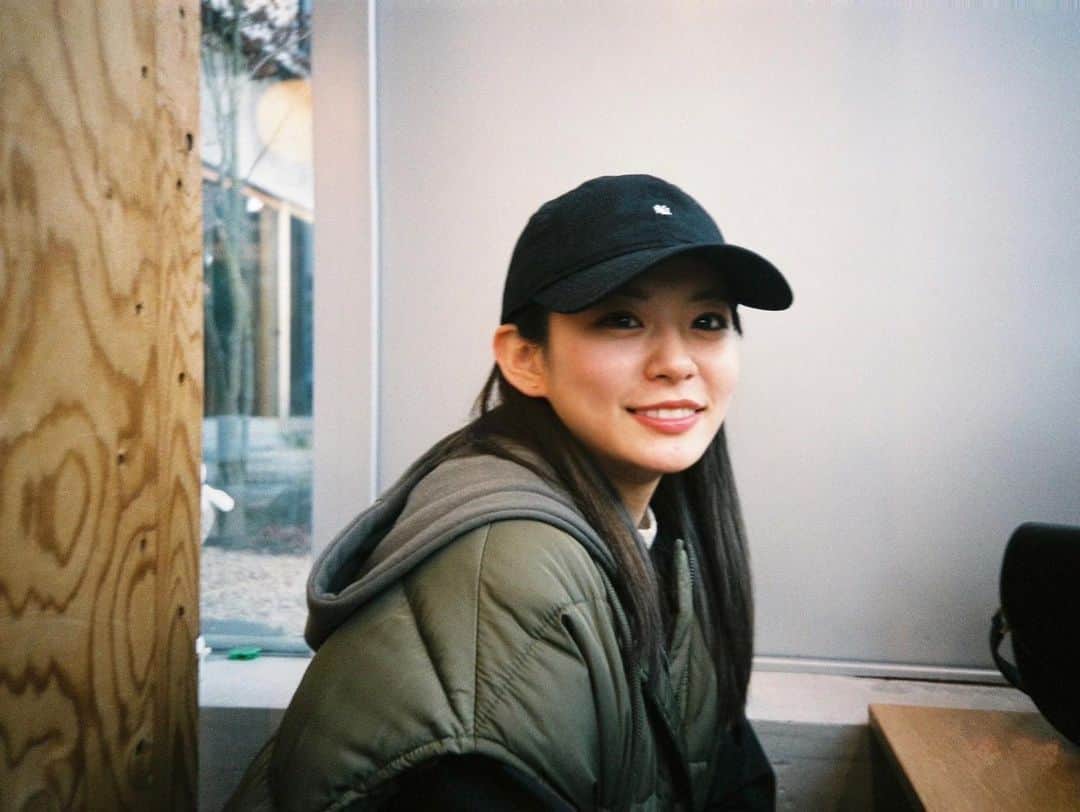 永瀬莉子さんのインスタグラム写真 - (永瀬莉子Instagram)「なんか穏やか〜な笑顔してる＾＾ 寒いから暖かくして休みましょ〜🗣」2月20日 22時29分 - rico_nagase_