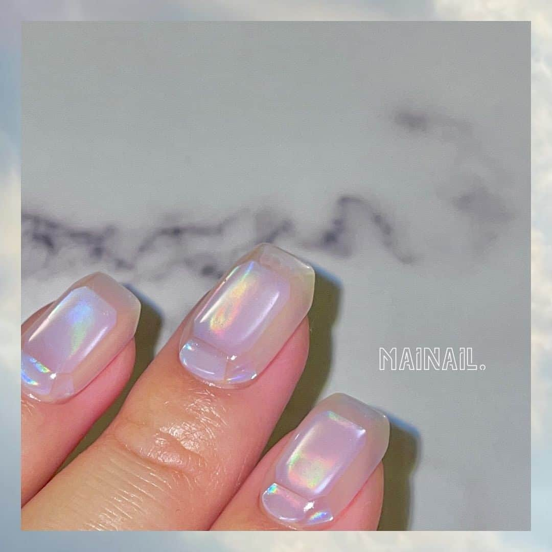 R i R y (リリー)さんのインスタグラム写真 - (R i R y (リリー)Instagram)「『氷宝石ネイル💅』　　  うるうるしてて可愛すぎる氷宝石ネイル💎 ぜひ次のネイルに参考にしてみてください💓  photo by  @maiyannail   salon: @rozabella_nail   ✴︎---------------✴︎---------------✴︎ ▶▶掲載する写真を募集中📸 カワイイ写真が撮れたら、@velle.jp をタグ付けするか、ハッシュタグ #velle_jp をつけて投稿してみてね♪ velle編集部と一緒にカワイイで溢れるvelleを創っていこう😚🤍  ✴︎---------------✴︎---------------✴︎ #ジェルネイル #ネイルアート #ハンドネイル #手元くら部 #ネイルデザイン #トレンドネイル #ジェルネイル #ネイルデザイン #ネイルアート #トレンドネイル #透け感ネイル #うるうるネイル #ちゅるちゅるネイル #うるつやネイル #韓国ネイル #チョコレートネイル #バレンタインネイル #氷宝石ネイル #宝石ネイル #うるうるネイル #氷ネイル #ジェルネイル #メルトネイル #icegemnails #chocolatenails #個性派ネイル  #美甲 #젤네일 #네일아트」2月20日 18時00分 - velle.jp