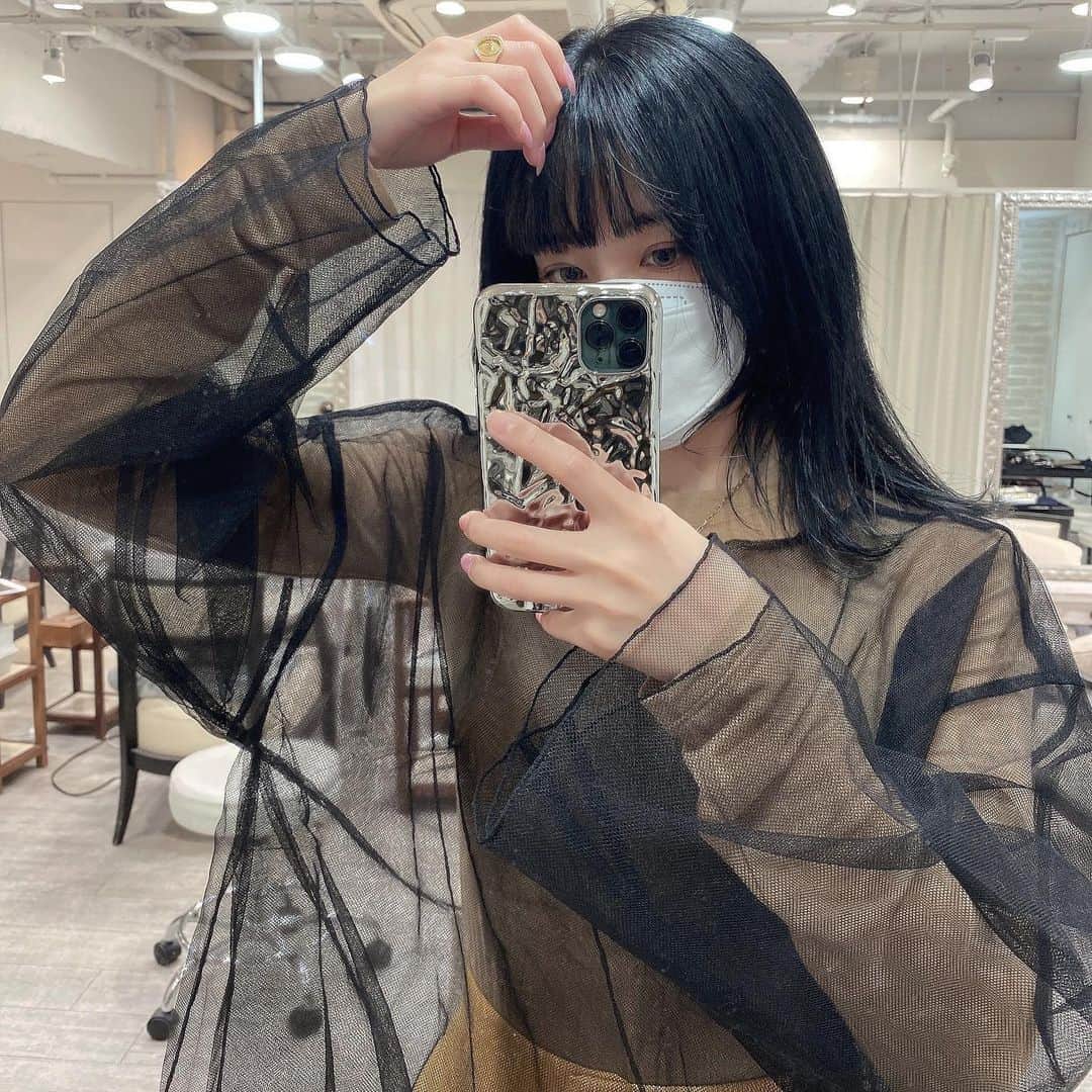 夏焼雅のインスタグラム：「ヘ　ア　メ　ン　テ　🖤」