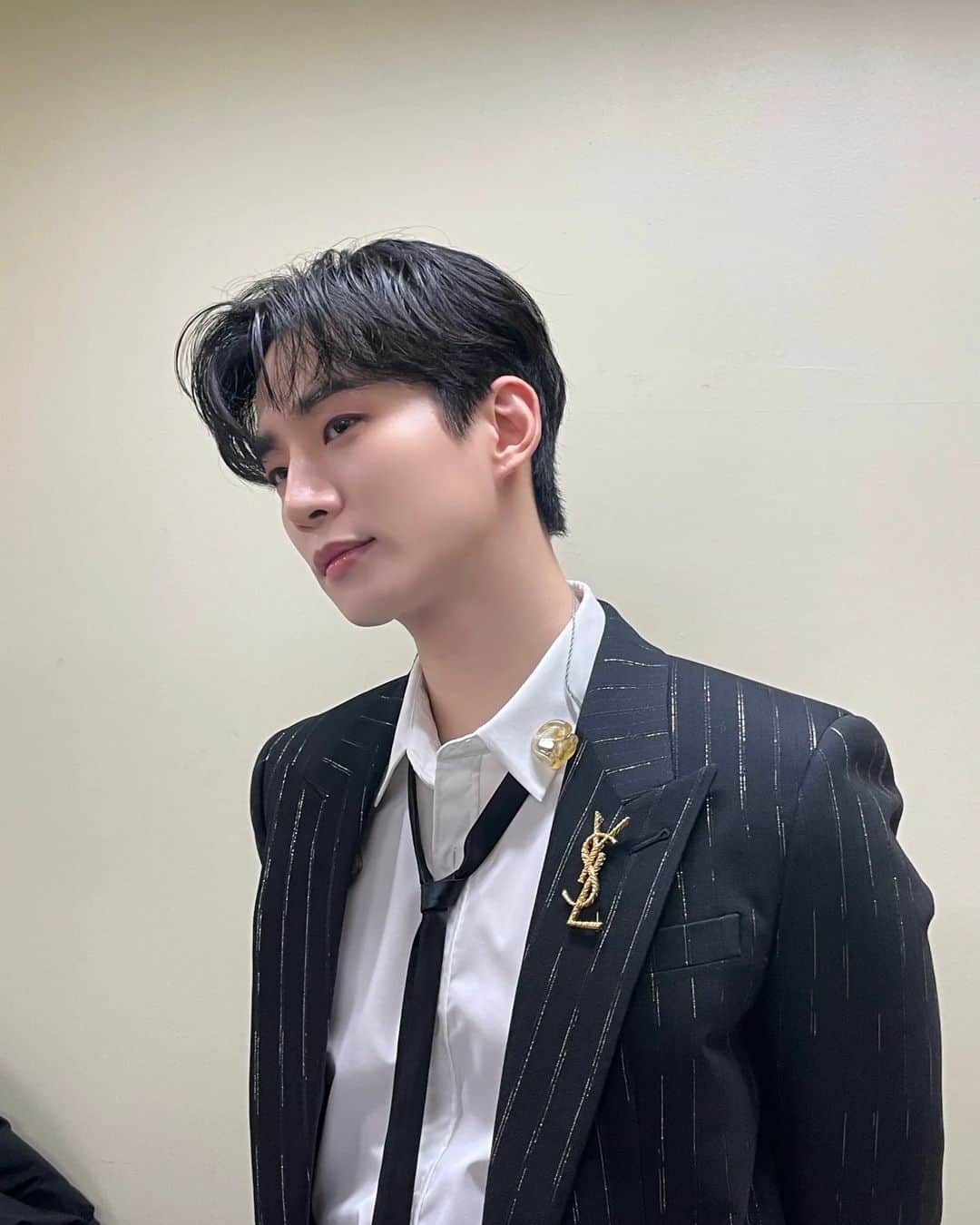 ジュノ のインスタグラム：「팬미팅 즐거웠었지🥰」