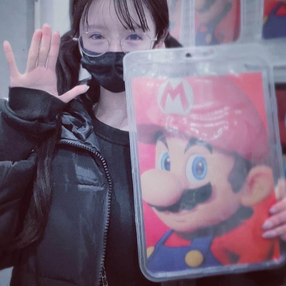 椿えれなのインスタグラム：「久々のコストコでも世界一遺影みたいなしゃしんしかとれなかったひと」
