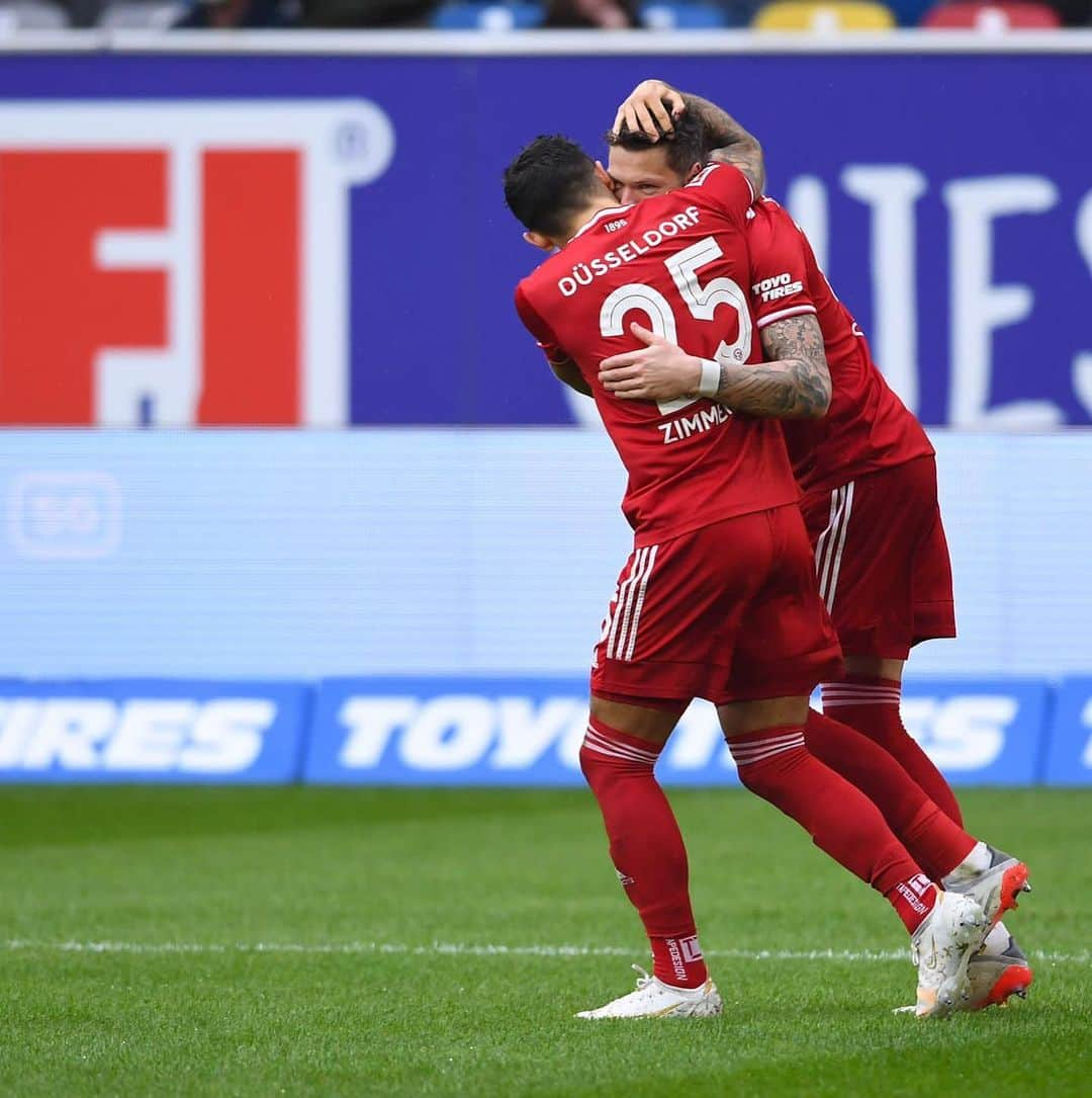 ダニエル・ギンチェクさんのインスタグラム写真 - (ダニエル・ギンチェクInstagram)「First goal for @f95 😍🔥 Großer Dank an unseren eigentlichen Elfmeter Schützen @rouwen87 ❤️ #team」2月21日 4時12分 - danielginczek