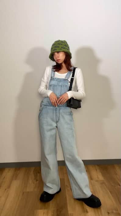室原彩夏のインスタグラム：「今日から3日間限定でスタートした 3月発売の新作先行予約のアイテム全部着てみました✌︎🧡  ㅤㅤㅤㅤㅤㅤㅤㅤㅤㅤㅤㅤㅤ #LAGUAGEM」