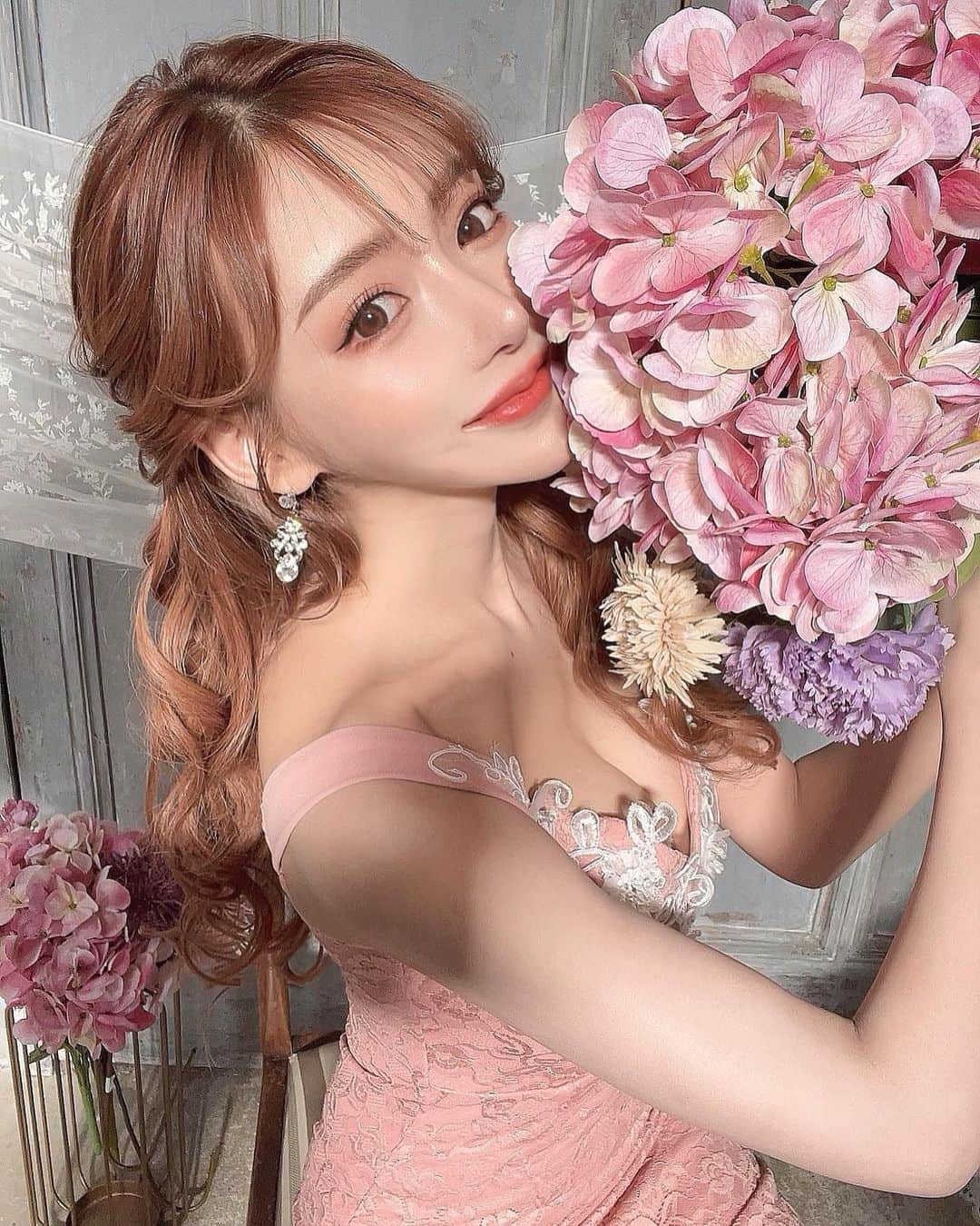 明日花キララのインスタグラム：「ぴんくちゃん🏳️‍⚧️🧠🎀」