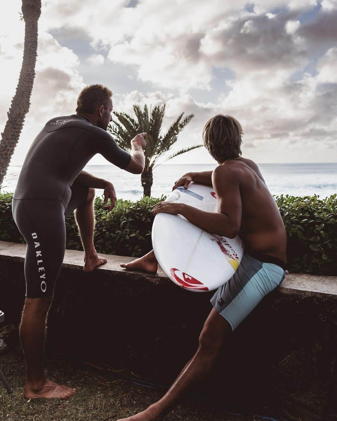 五十嵐カノアさんのインスタグラム写真 - (五十嵐カノアInstagram)「One more winter in Hawaii! 3rd in the CS at Haleiwa, 5th at Pipe and a 2nd to wrap it up at Sunset. I knew how important it was to start the year off strong here in Hawaii, the 2 hardest events on the calendar in my opinion. I’ve dedicated a lot of time to improve on my weaknesses and specifically spent the last few years focusing on bettering myself here. Theres always room for improvement but for now I’m going to put my energy towards the next event and the rest of the season. Thank you all for the kind words and messages, they mean the world to me 🥷👌🏽」2月21日 12時14分 - kanoaigarashi