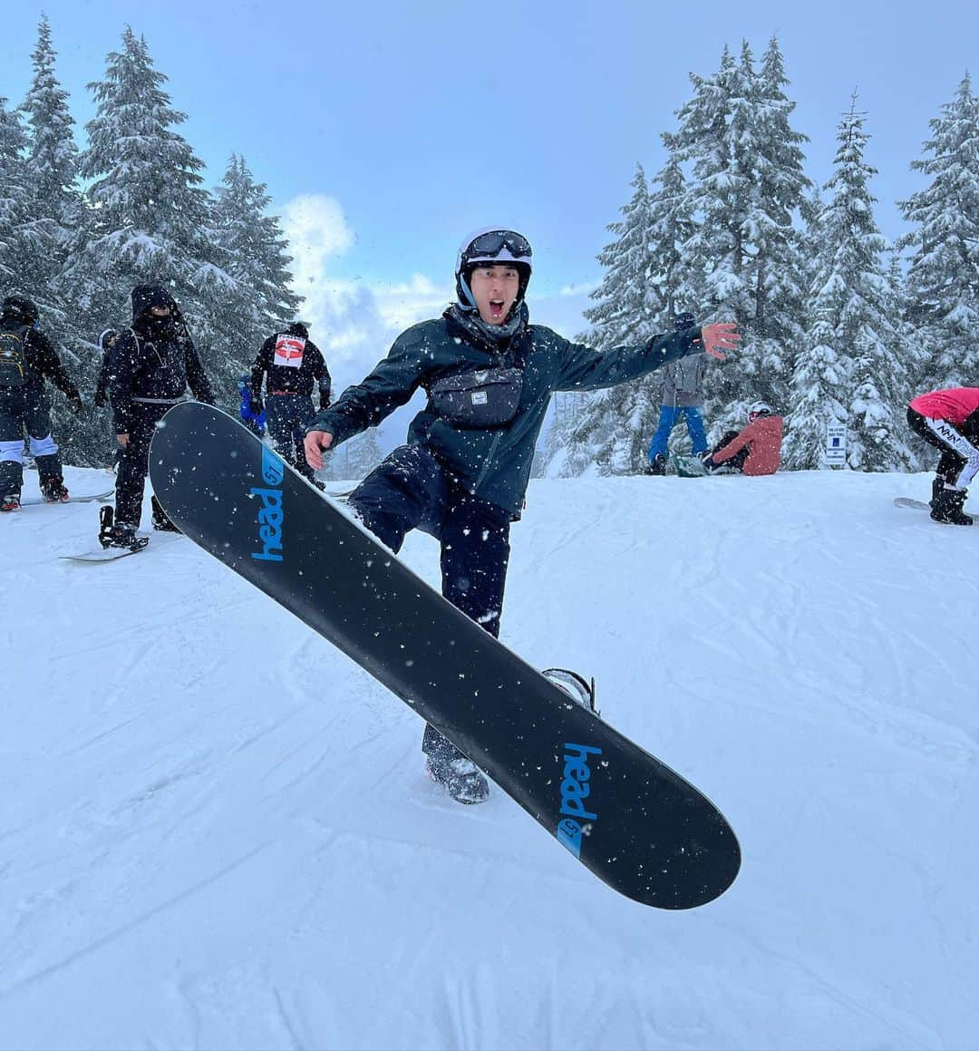 ジュリアン志傑乙のインスタグラム：「It’s been so long🏂」