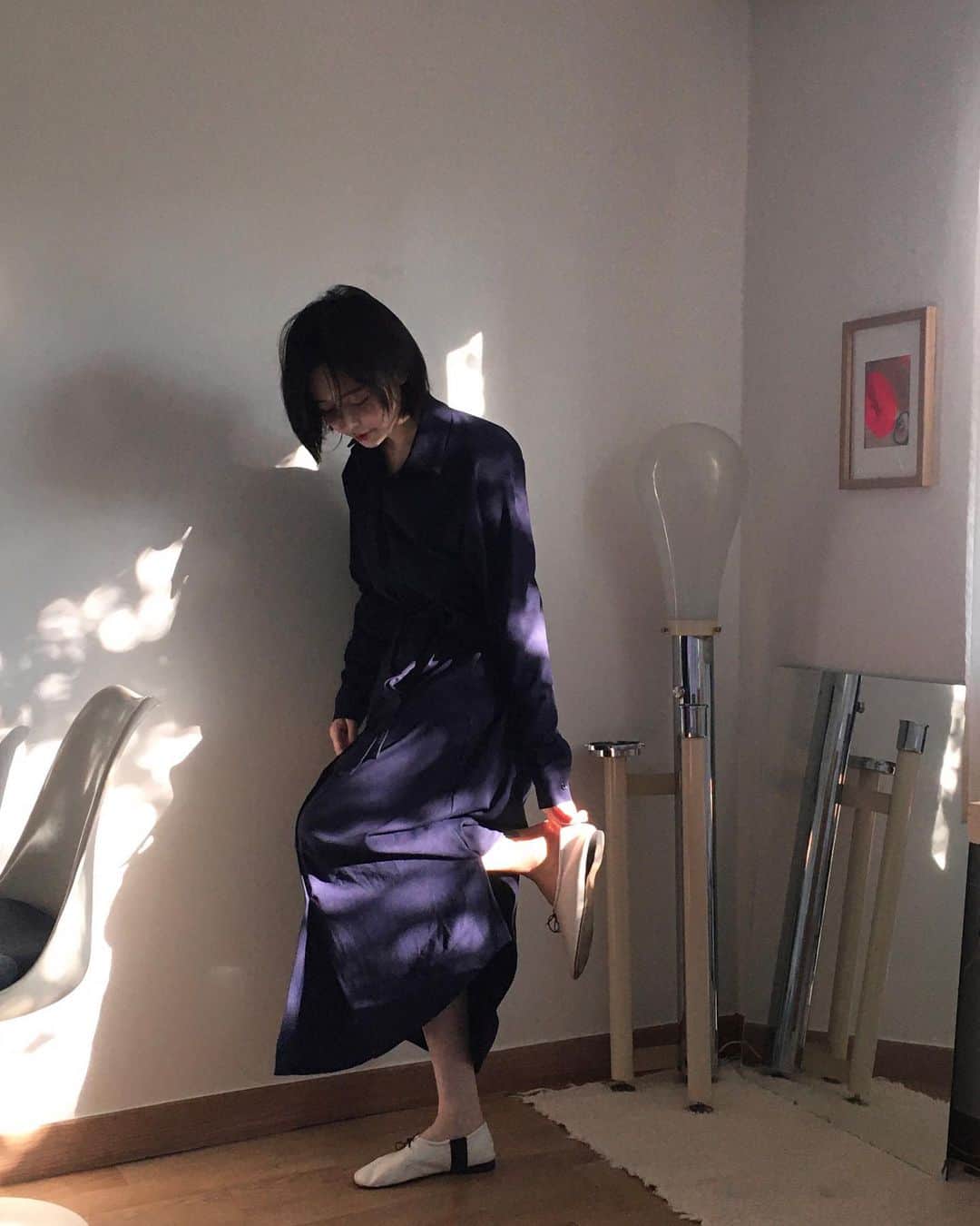 ソン・ファミンのインスタグラム：「자체제작 원피스 오픈했어요🧚🏻 하이라이트 Orm. 에 질문 정리 했으니 참고해주세요!  프로필 링크 통해 구매가능합니다••」