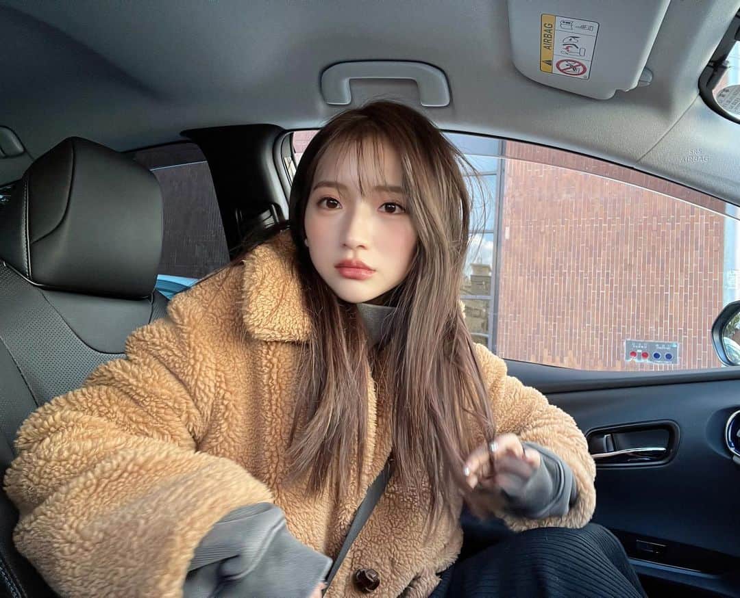 南りほのインスタグラム：「３枚目夕日がいい感じになった🧏🏼‍♀️🤎」