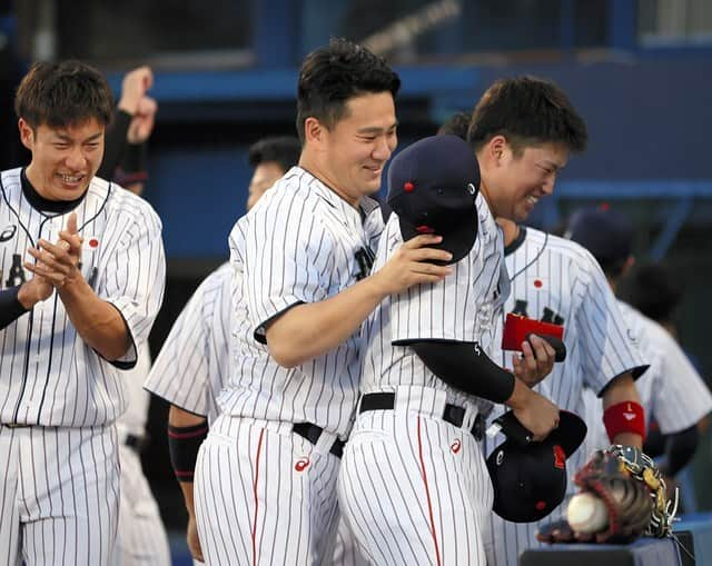 村上宗隆のインスタグラム：「明日は久しぶりの実戦ですー！ めちゃめちゃ楽しみ！！！ 田中さんよろしくお願いします🙇‍♂️」