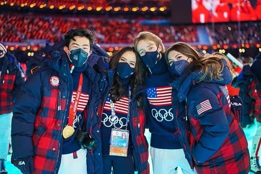 マディソン・チョックさんのインスタグラム写真 - (マディソン・チョックInstagram)「Last day in Beijing!! 🇺🇸🇨🇳 💙💛🖤💚❤️  #madisonchock #evanbates #chockbates #figureskating #icedance #olympics #winterolympics #beijing2022 #teamusa #usfigureskating #closingceremony #iceacademyofmontreal」2月22日 5時38分 - chockolate02