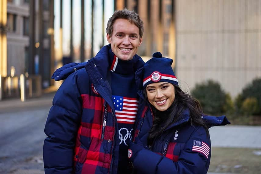 マディソン・チョックのインスタグラム：「Last day in Beijing!! 🇺🇸🇨🇳 💙💛🖤💚❤️  #madisonchock #evanbates #chockbates #figureskating #icedance #olympics #winterolympics #beijing2022 #teamusa #usfigureskating #closingceremony #iceacademyofmontreal」