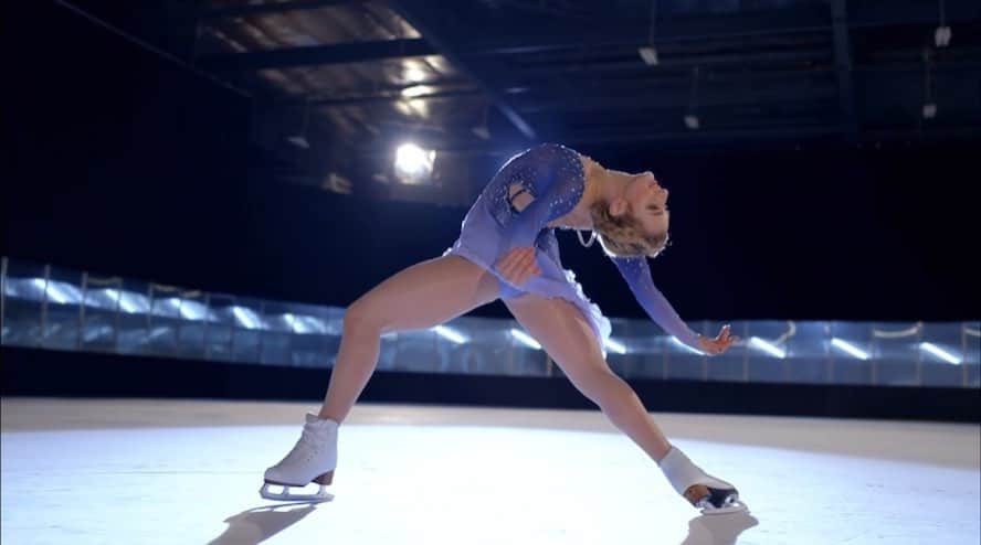 アンバー・グレンのインスタグラム：「After two years of training I landed my first double axel at the age of 9 and I’ve never looked back. Check out my Spotlight on Delta Studio and get to know more about me and @TeamUSA on your next @delta flight! #deltapartner #ad」