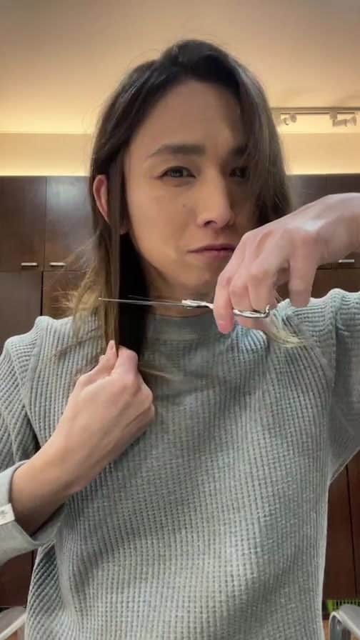 堂本光一のインスタグラム：「インスタLIVE断髪式  #断髪式 #堂本光一　#KoichiDomoto」