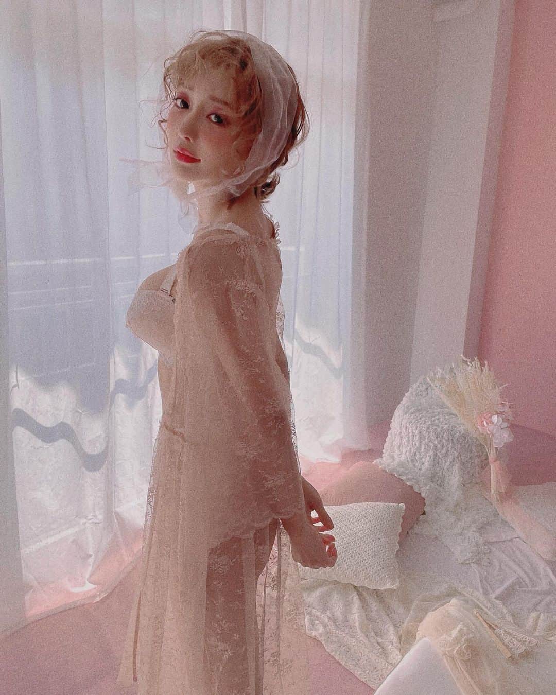 明日花キララのインスタグラム：「外国人の赤ちゃんヘア👶🏻」